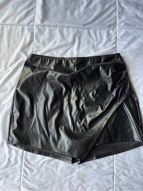 Windsor Black Faux Leather Skort Shorts